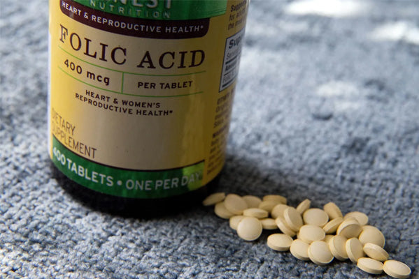Folic acid for the prevention of neural tube defects. American Academy of Pediatrics
